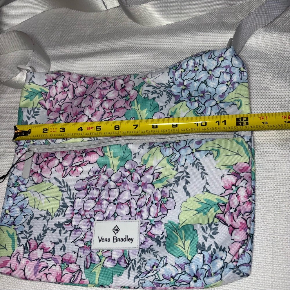Vera Bradley RARE Hydrangeas Water Repellent ECO Crossbody Hipster Bag Archived - Picture 11 of 13